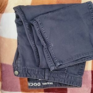 Dockers Men's Relaxed Jeans in Navy